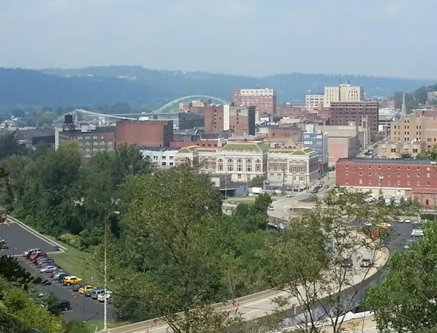 Quality Inn & Suites Charleston - Civic Center hotel detail image 3