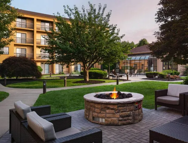Courtyard by Marriott Fishkill hotel detail image 1