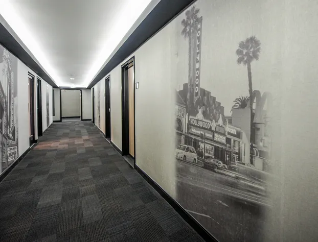 Comfort Inn Near Universal Studios hotel detail image 4