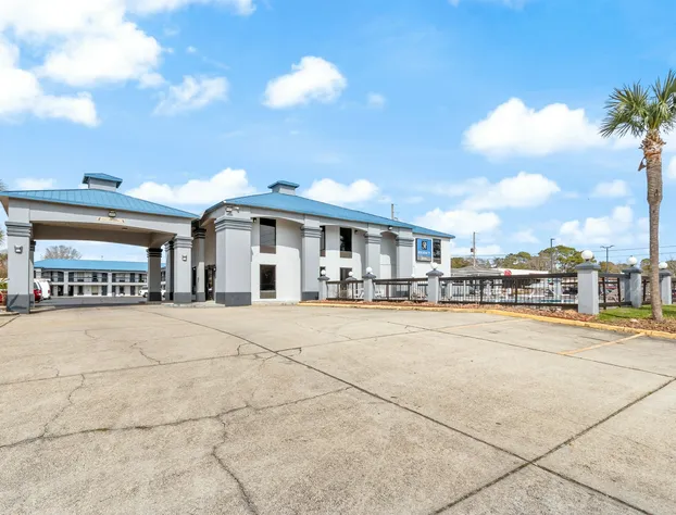 Regency Inn Near Boardwalk & Hurlburt Field hotel detail image 1