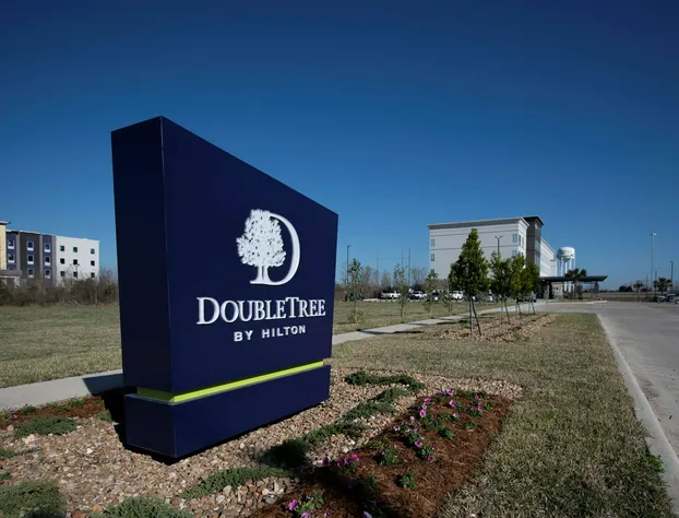 DoubleTree by Hilton Sulphur Lake Charles hotel detail image 2