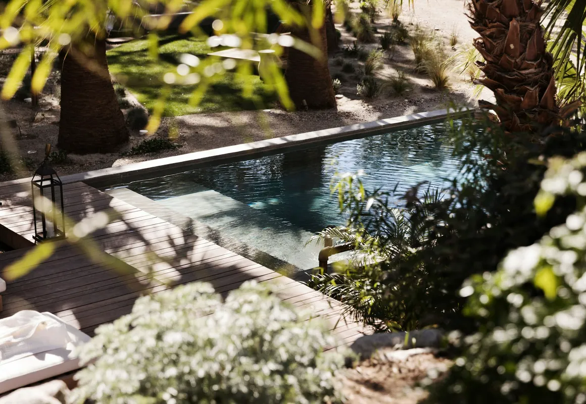 Two Bunch Palms hotel hero