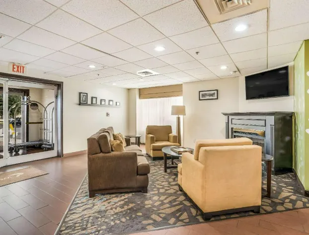 Sleep Inn & Suites Jacksonville near Camp Lejeune hotel detail image 4