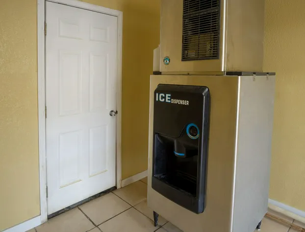 Econo Lodge Miami hotel detail image 4