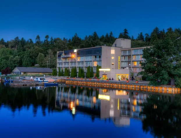 Oceanfront Suites at Cowichan Bay hotel detail image 3