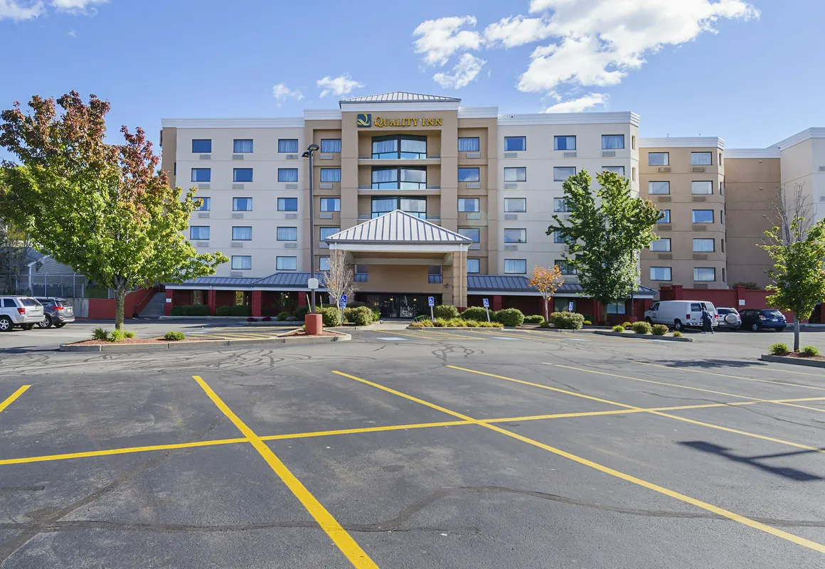 Quality Inn Boston - Revere hotel hero