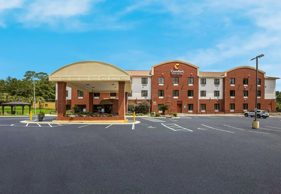 Comfort Inn & Suites Midway - Tallahassee West hotel hero