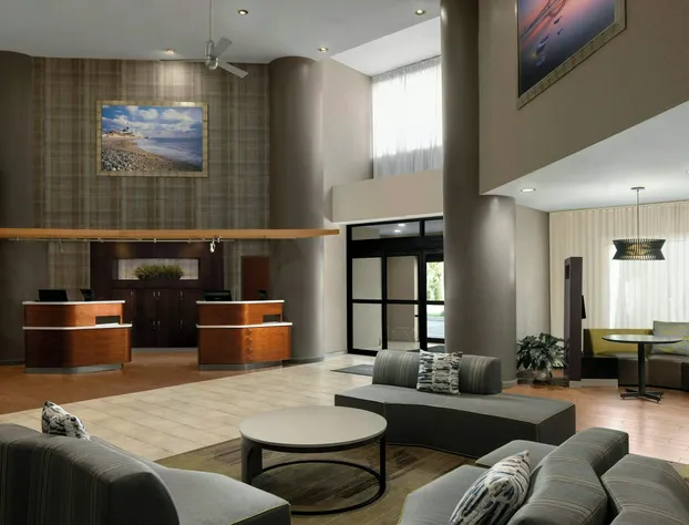 Courtyard by Marriott Long Island MacArthur Airport hotel detail image 3