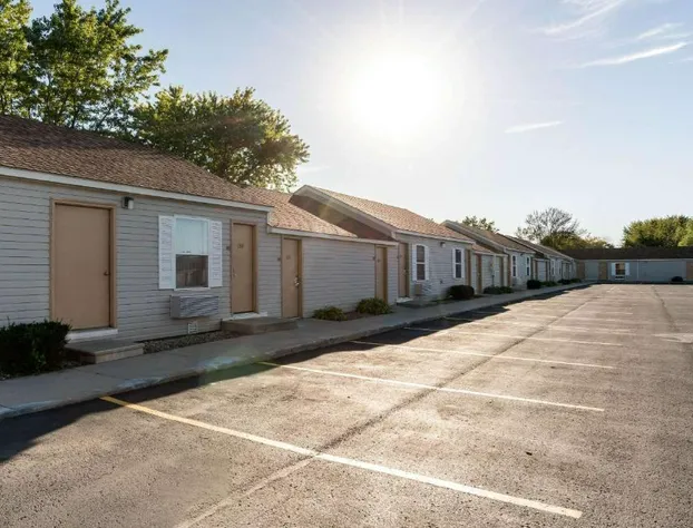 Rodeway Inn & Suites hotel detail image 1