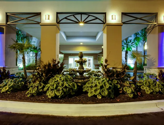 Holiday Inn Express & Suites Charleston - Northwoods by IHG hotel detail image 4