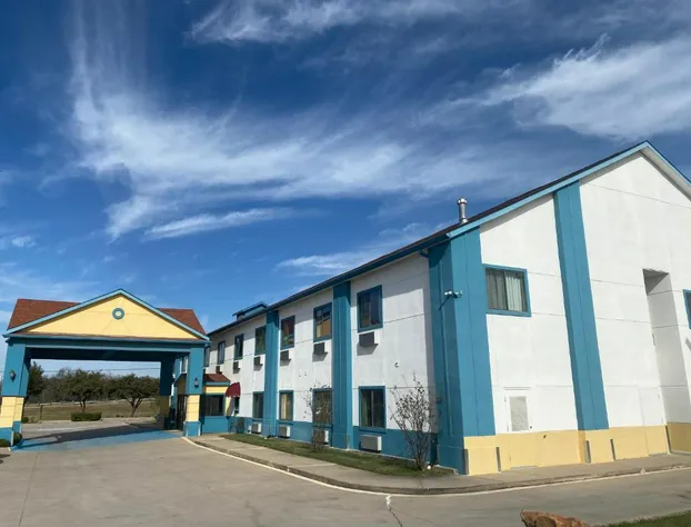 Tropicana Inn and Suites hotel detail image 2