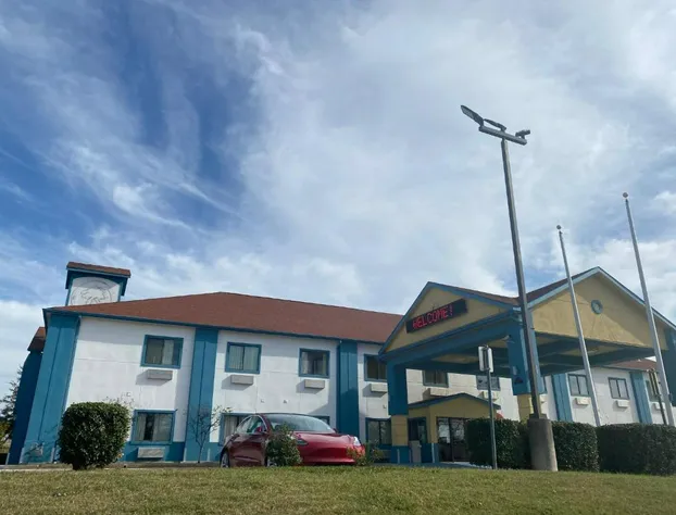 Tropicana Inn and Suites hotel detail image 3