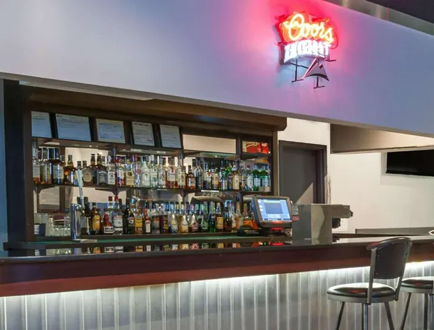 Super 8 by Wyndham Edmonton/West hotel detail image 1