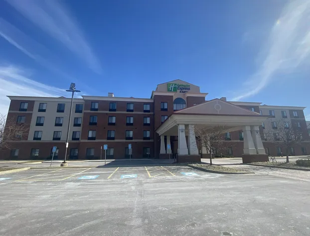Holiday Inn Express & Suites Detroit North - Troy by IHG hotel detail image 1