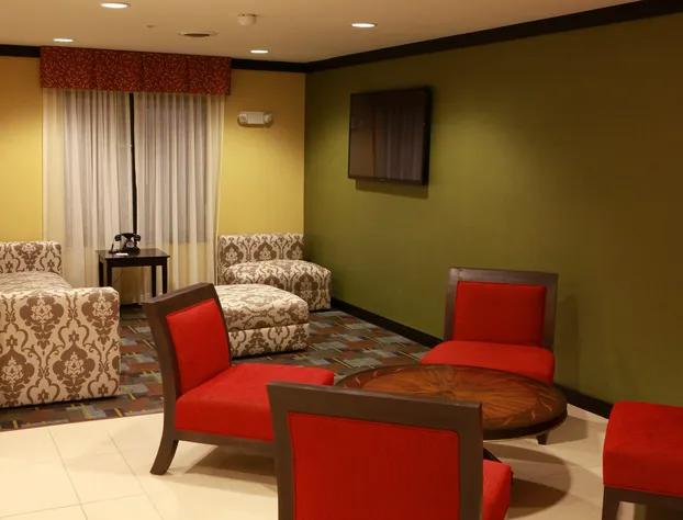Holiday Inn Express & Suites Detroit North - Troy by IHG hotel detail image 2
