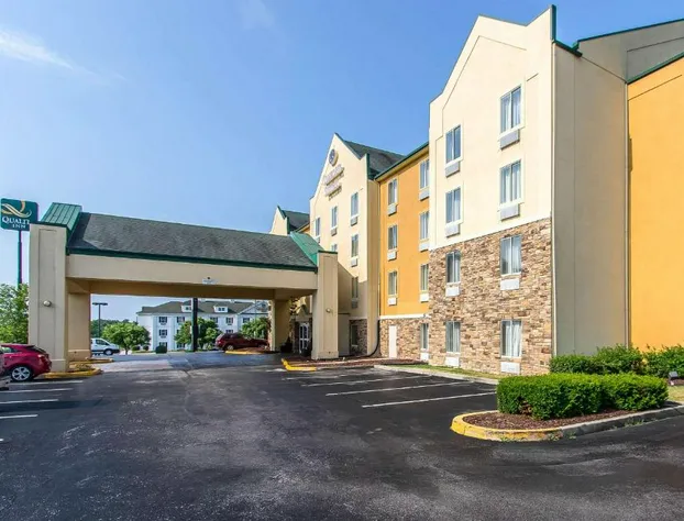 Comfort Suites Richmond hotel detail image 3