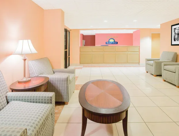 Days Inn by Wyndham Hattiesburg MS hotel detail image 1