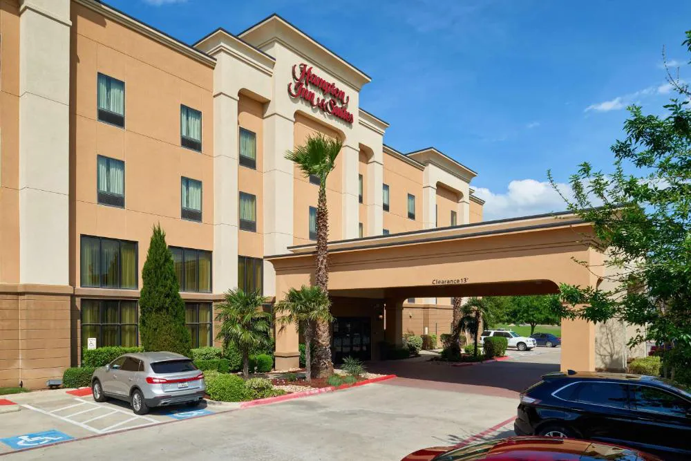 Hampton Inn & Suites Austin South/Buda hotel hero