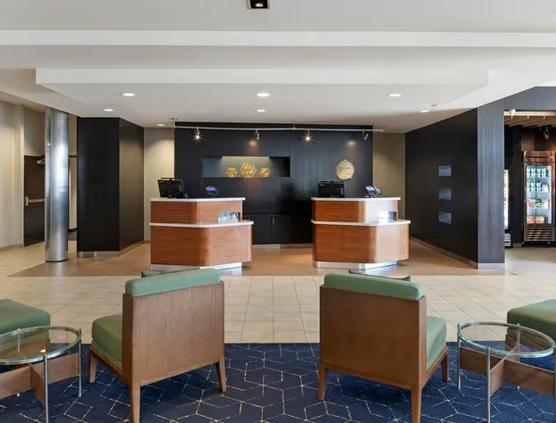 Courtyard by Marriott Long Beach Airport hotel detail image 2