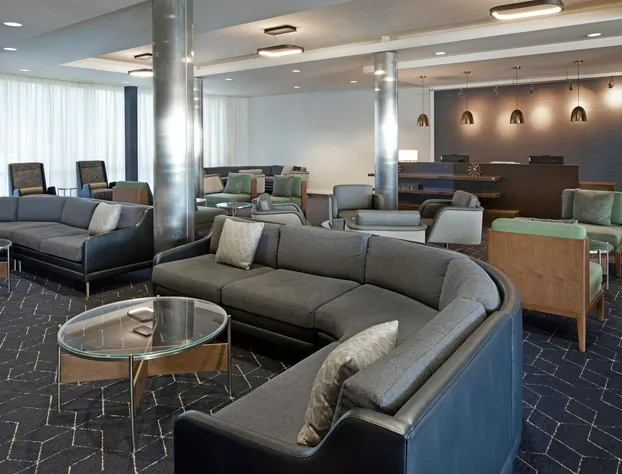 Courtyard by Marriott Long Beach Airport hotel detail image 3