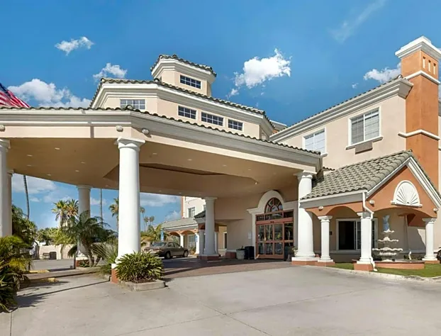 Comfort Suites Oceanside Camp Pendleton Area hotel detail image 3