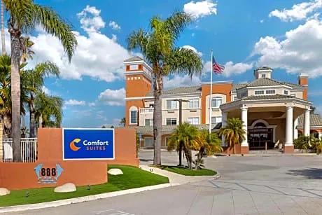 Comfort Suites Oceanside Camp Pendleton Area hotel detail image 3