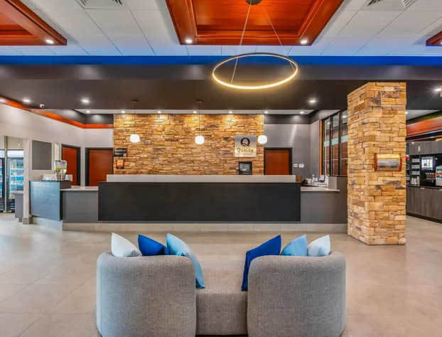 Quality Inn & Suites Levis hotel detail image 3