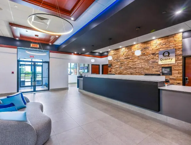 Quality Inn & Suites Levis hotel detail image 2