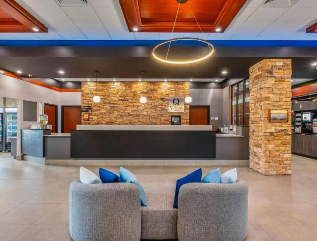 Quality Inn & Suites Levis hotel detail image 3