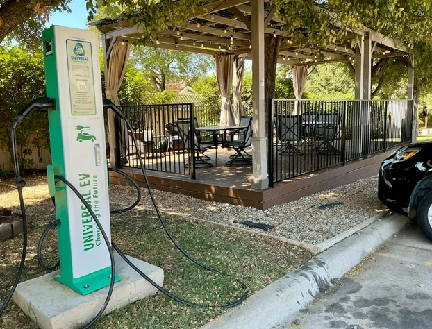 Days Inn by Wyndham Arlington hotel detail image 4