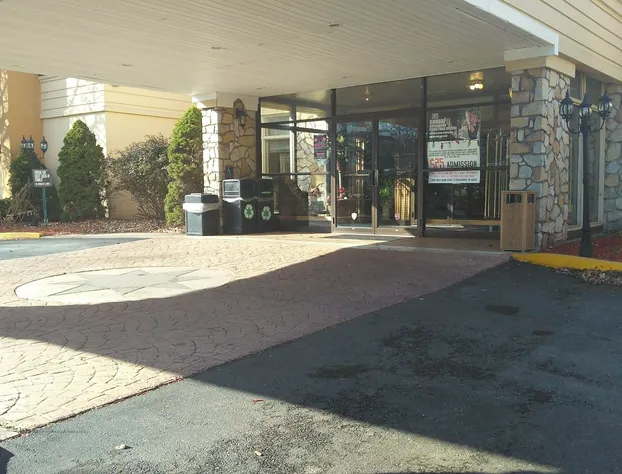 FairBridge Inn & Suites Poconos hotel detail image 1