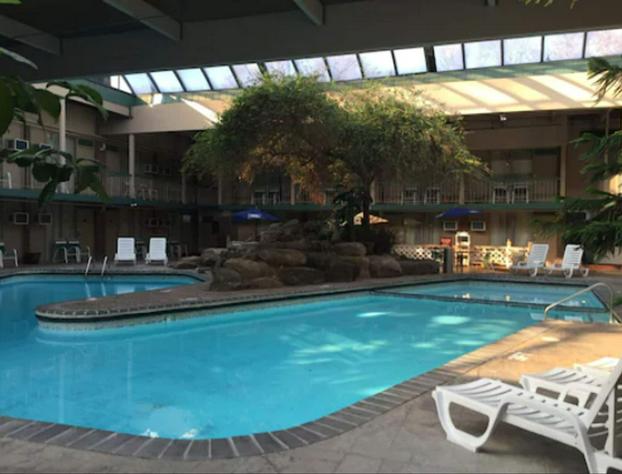 FairBridge Inn & Suites Poconos hotel detail image 1