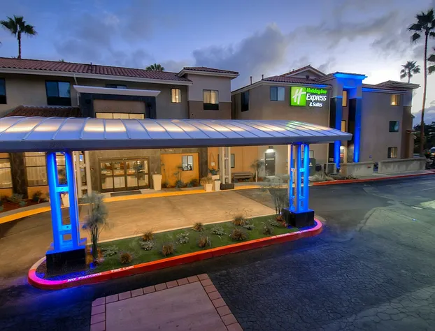 Holiday Inn Express Hotel & Suites Carlsbad Beach by IHG hotel detail image 1