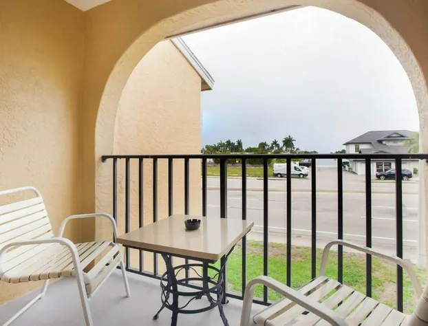 OYO Waterfront Hotel - Cape Coral/Fort Myers, FL hotel detail image 4