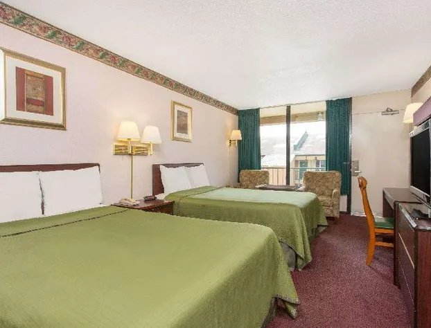 Knights Inn Roanoke hotel detail image 3