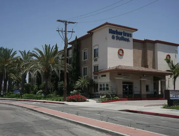 Harbor Inn & Suites hotel detail image 2