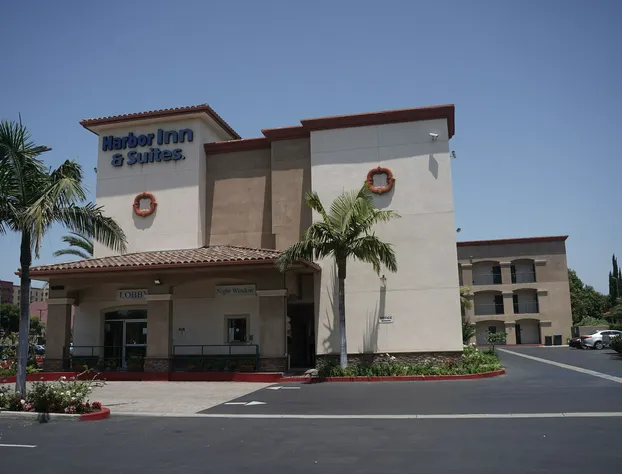 Harbor Inn & Suites hotel detail image 3