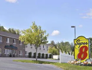 AmericInn by Wyndham Petoskey hotel detail image 1