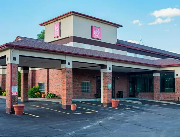 Red Roof Inn & Suites Lake Orion/ Auburn Hills hotel detail image 1