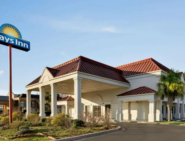 Days Inn by Wyndham Dillon hotel detail image 1