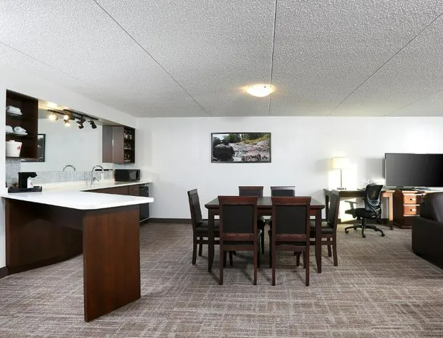 Canad Inns Destination Centre Club Regent Casino Hotel hotel detail image 4