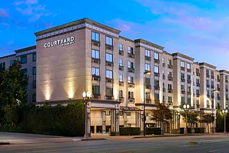 Courtyard by Marriott Pasadena/Old Town hotel hero