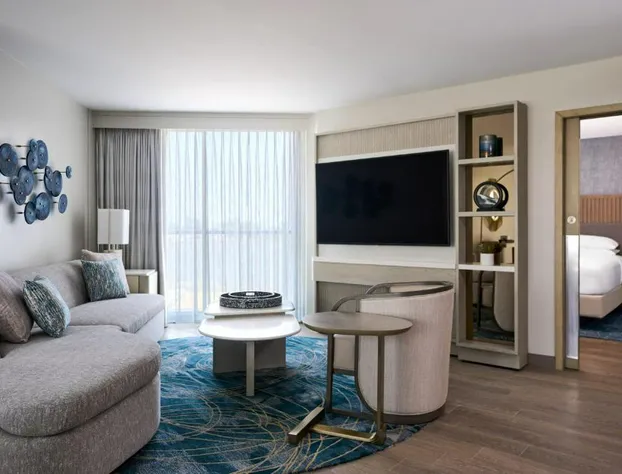 VEA Newport Beach, A Marriott Resort & Spa hotel detail image 2