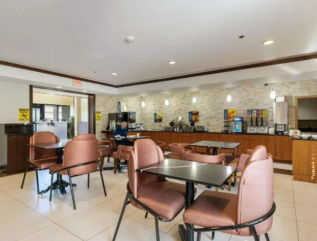 Best Western Oakbrook Inn hotel detail image 3