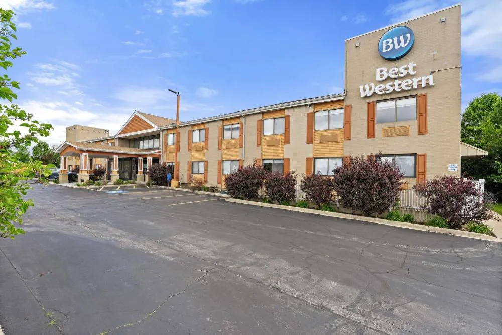 Best Western Oakbrook Inn hotel hero