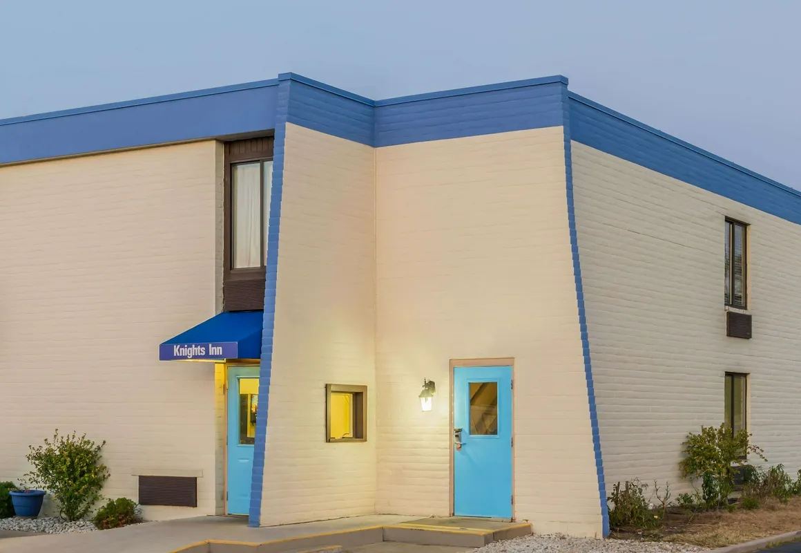 Knights Inn Dayton at Poe Ave hotel hero