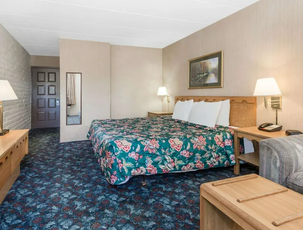 Knights Inn Dayton at Poe Ave hotel detail image 4