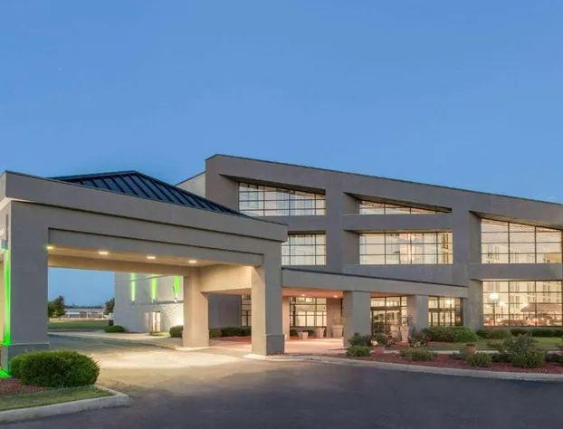 Wyndham Garden Conference Center Champaign/Urbana hotel detail image 1