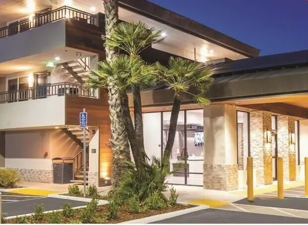 Studio 6 Suites – Stockton, CA – Waterfront hotel detail image 2