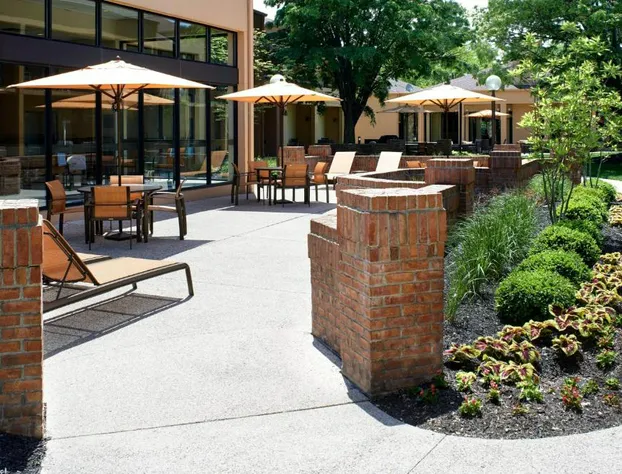 Courtyard by Marriott Columbus Dublin hotel detail image 2